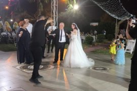 Tarçın ile Savaş dünya evine girdi