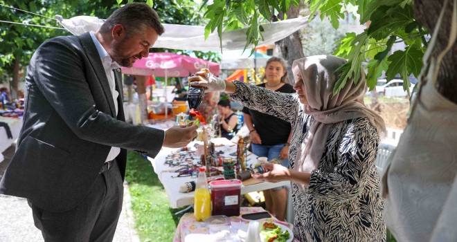 Buca’da Üretici Kadın Pazarı ilgi görüyor