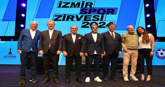 İzmir Spor Zirvesi ''Efsanelerle Futbol'' ile sona erdi