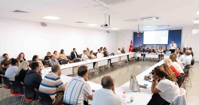 İzmir Büyükşehir’den ilçelere yenilenebilir enerji eğitimi