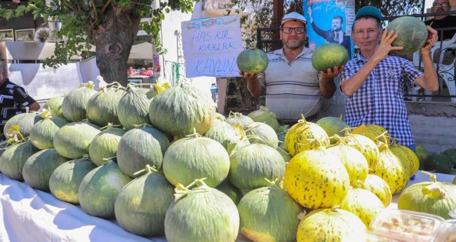 Buca’da kavun festivali coşkusu