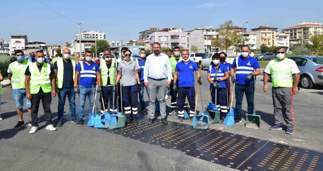 Çiğli Belediyesi’nden Dünya Temizlik Günü’ne destek