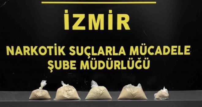 İzmir'de 4 kilo 838 gram eroin ele geçirildi, 1 kişi gözaltına alındı