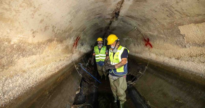 Büyük Kanal’da temizlik harekâtı