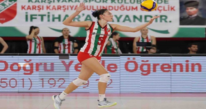 Karşıyaka İlbank'a 3-0 yenildi