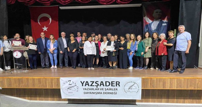 Yazarlar ve Şairler Derneği'nden ''Atatürk'' temalı şiir gecesi