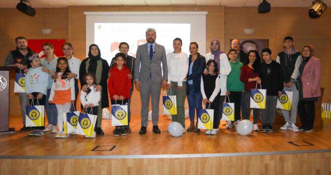 Buca'da diyabetli çocuklar için şeker ölçüm cihazları dağıtıldı