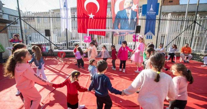 Çocuk şenliklerine Basmane Pazaryeri Mahallesi'nde devam edildi