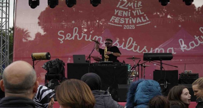 İzmir Yeni Yıl Festivali’nde coşku dolu anlar