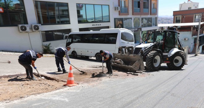 Bayraklı'da yollar yenileniyor