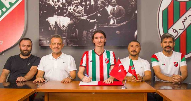 Karşıyaka'dan üç transfer