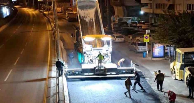 Bayraklı’da yol ve köprü yenileme çalışmaları sürüyor