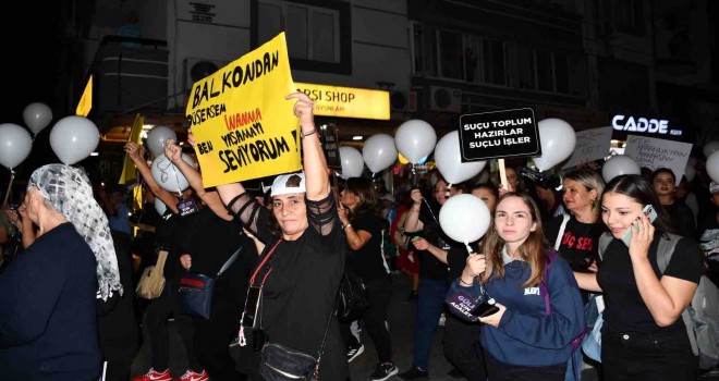 Kırık Saçlar Özgürlüğe Torbalı’da yürüdü