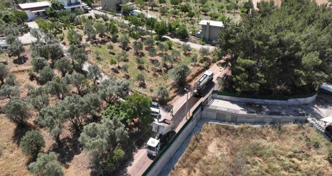 İzmir’de bayramda yol çalışmaları hız kesmedi