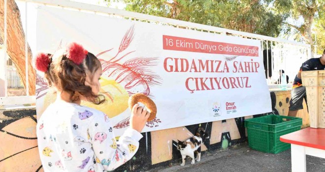 Çiğli'de Dünya Gıda Günü’nde simitli farkındalık