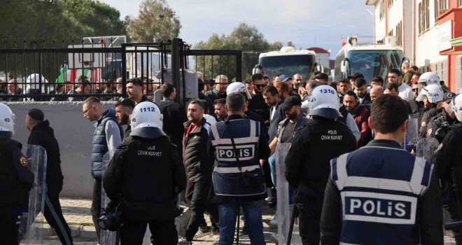 Turgutluspor-Karşıyaka maçında çıkan olaylarla ilgili 4 taraftara gözaltı
