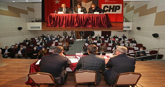 CHP, Karşıyaka esnafıyla bir araya geldi