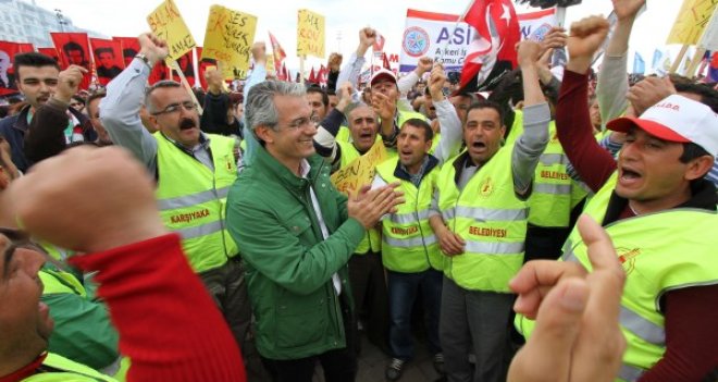 Karşıyaka Belediyesi'nden taşerona sendika müjdesi