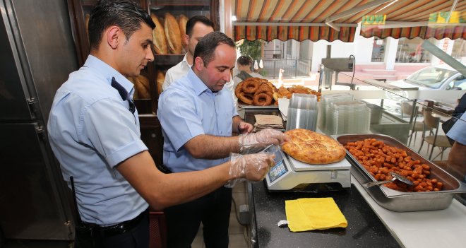 Karşıyaka'da fırın ve pastanelere sıkı denetim