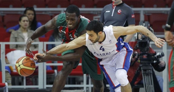 Pınar Karşıyaka'nın konuğu Anadolu Efes