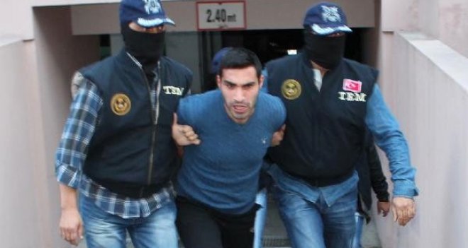 AK Parti Karşıyaka İlçe binasına ses bombası atan zanlının davası sürüyor