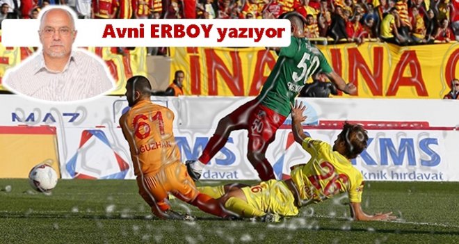 Engin giyotinden kurtardı!..