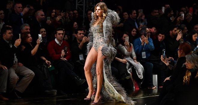 İzmir’den bir melek geçti