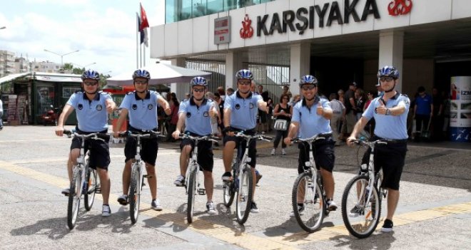 KARŞIYAKA'DA BİSİKLETLİ ZABIT TİMİ İŞ BAŞINDA