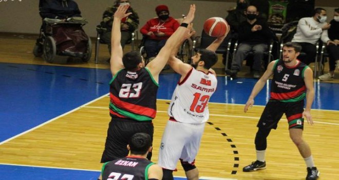 Bornova Belediyesi Karşıyaka lideri devirdi