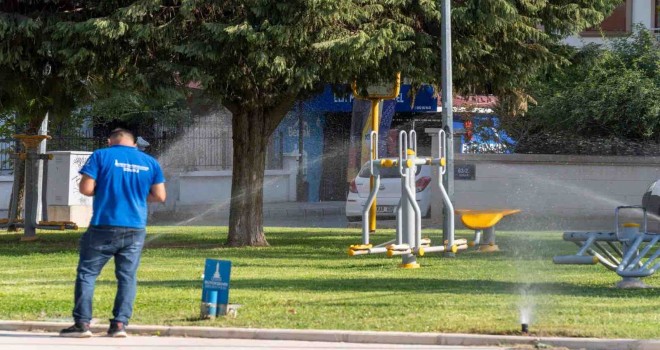 İzmir’in parklarında su kaybına geçit yok