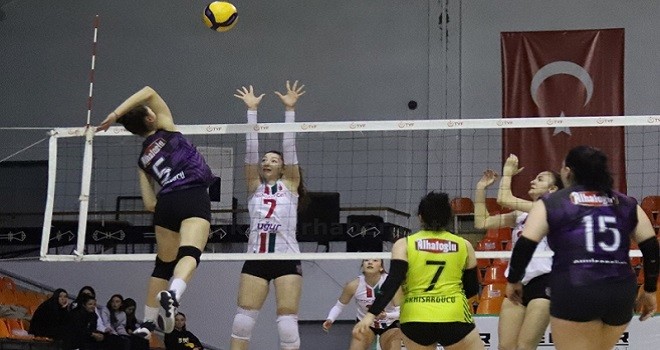 Karşıyaka Akhisargücü'ne 2-0'dan yenildi...