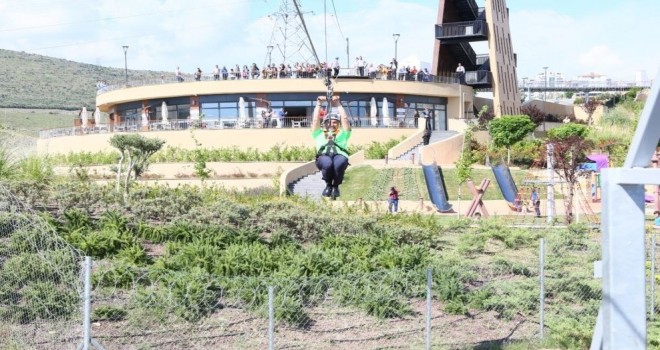 Başkan Soyer Macera Parkı'nda