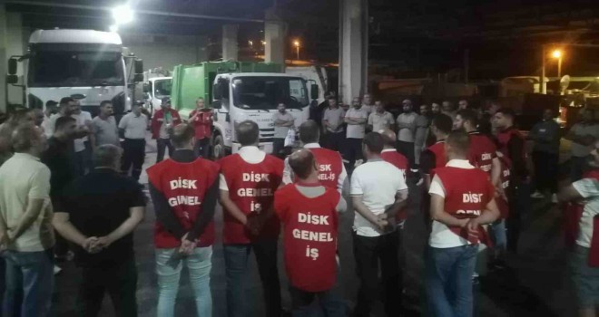 Karşıyaka Belediyesi'nde sendika iş durdurdu...