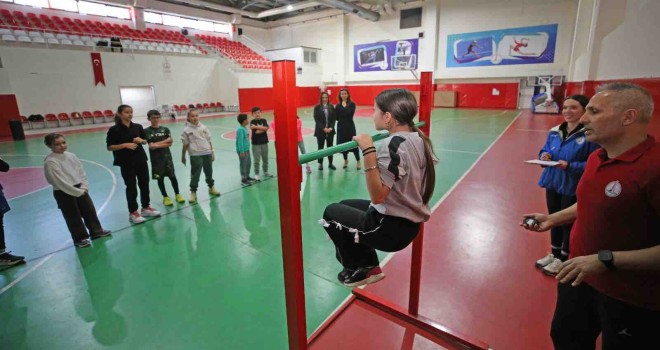 Karşıyaka'da yarıyıl tatilinde 200 genç, yeteneğini keşfetti