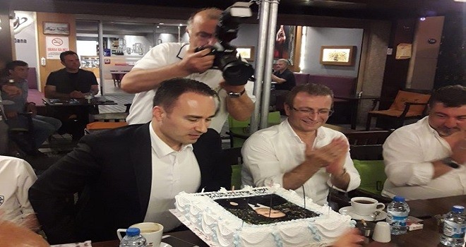 Emniyet Müdürü'ne sürpriz yaş günü...