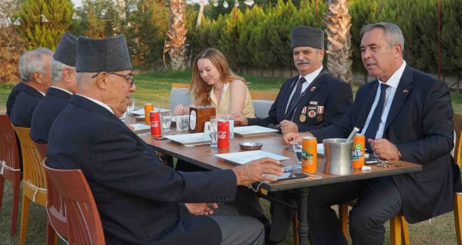 M. Serdar Koç gazilerle bir araya geldi