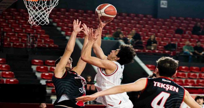 Pınar Karşıyaka'nın gençleri Teşvikiye'ye mağlup