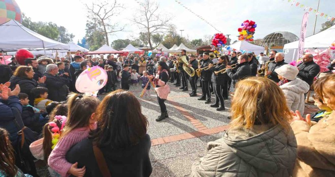 Karşıyaka'da tatilin adı KarneFest oldu