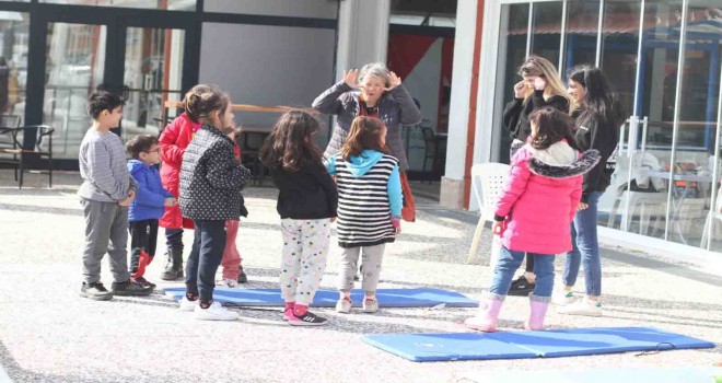 Depremzede vatandaşlara Seferihisar’da Psiko- sosyal Market