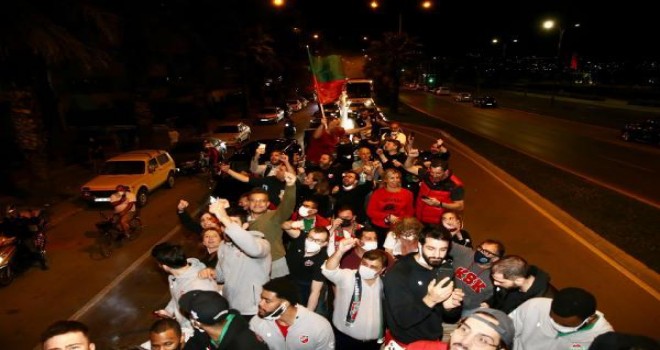 Şampiyon gibi karşılandılar...