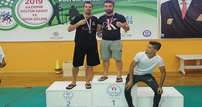 Bostanlıspor'a Kick Boks da bir madalya da büyüklerden...