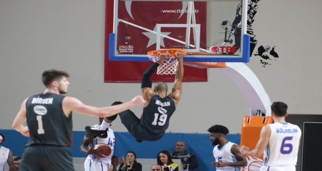 Pınar Karşıyaka, Afyon'da zorlanmadı