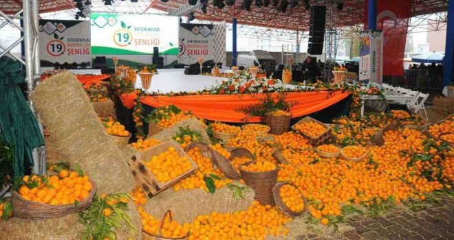 Seferihisar ''Turuncu Bayram''a hazır