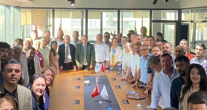 Memleket Partisi kapatıldı