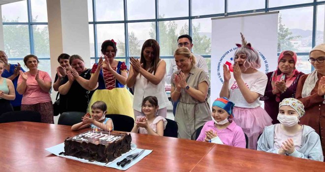 KİTVAK'tan çocuklara bayram kutlaması