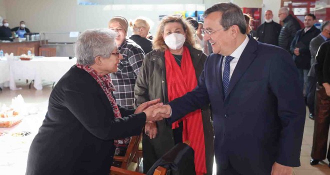 Başkan Batur kadın muhtarlarla bir araya geldi