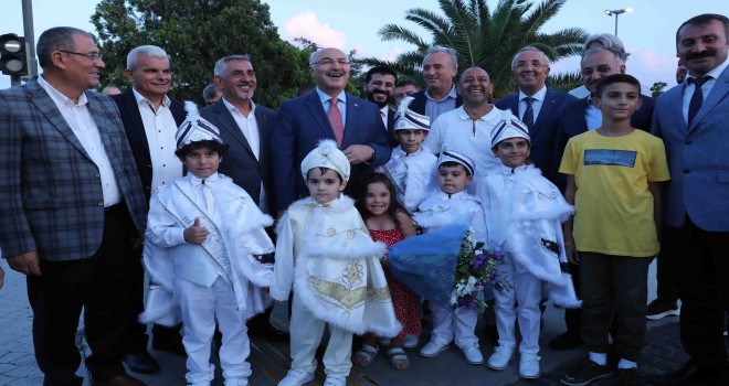 Karşıyaka'da toplu sünnet töreni