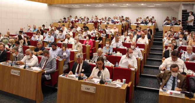 Büyükşehir Meclisi'nde Karşıyaka konuşuldu