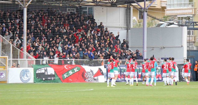 Karşıyaka liderin 7 puan gerisine düştü