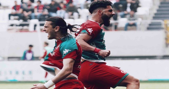 KSK'de Enes taraftarla barıştı...